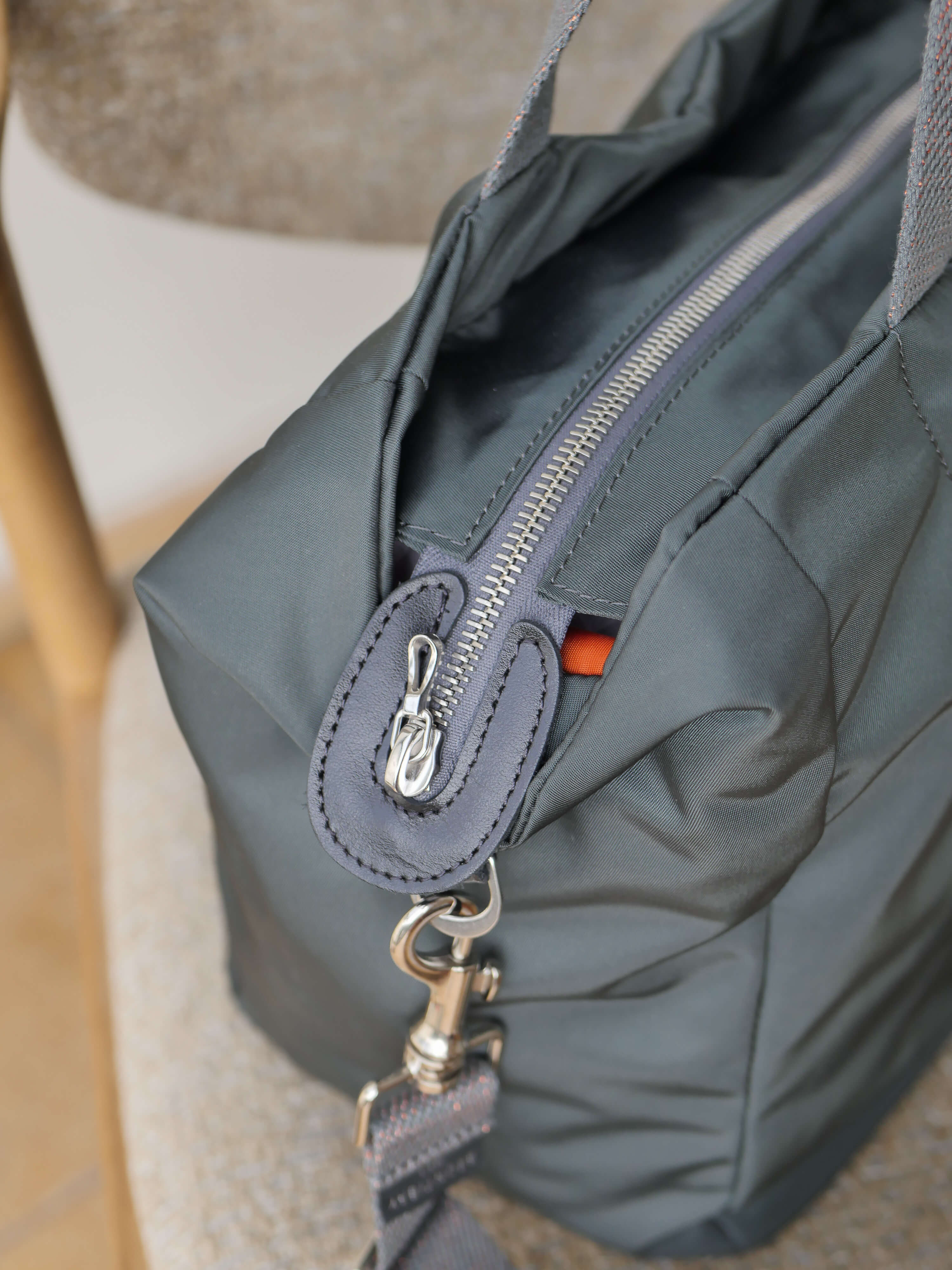 Nerano cabas nylon satiné - Gris Foncé